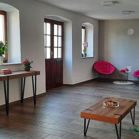 Holiday Home For 8 People, Pool + Sea View Vilanija Kültér fotó