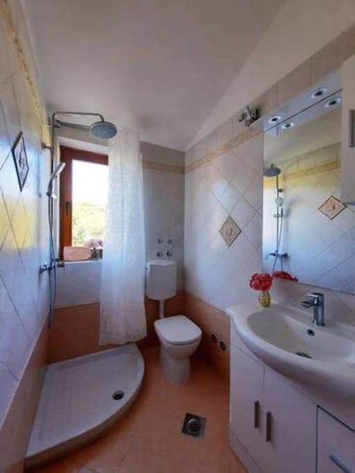 Holiday Home For 8 People, Pool + Sea View Vilanija Kültér fotó